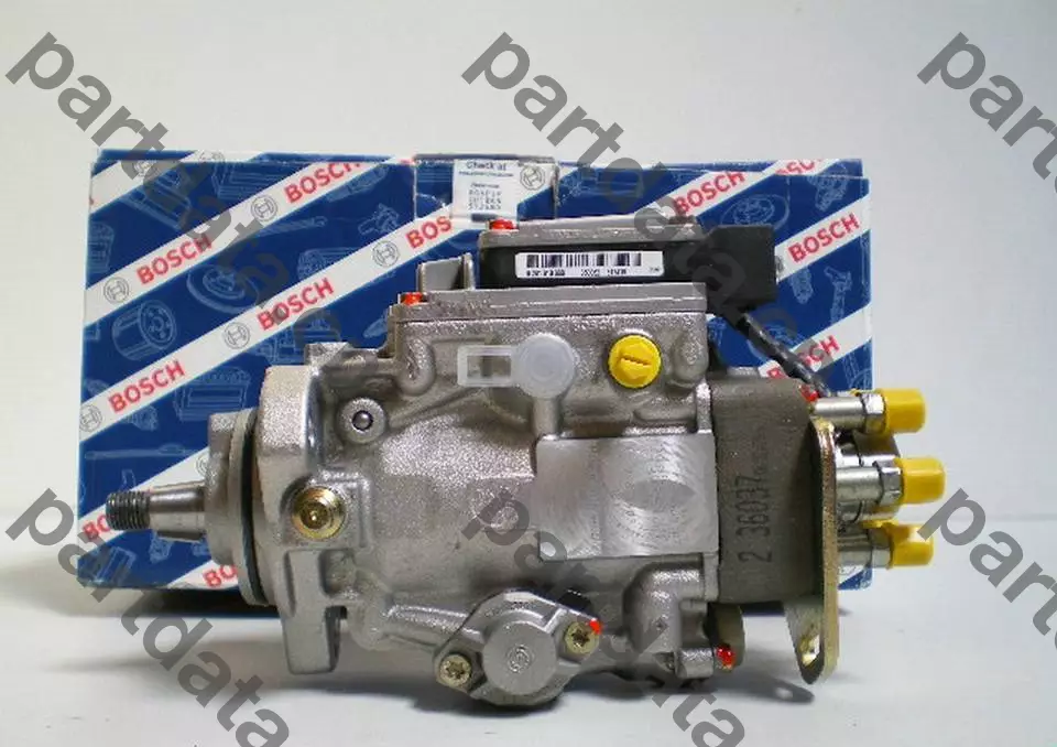 康明斯发动机维修QSB5.9柴油泵3965403，040006006