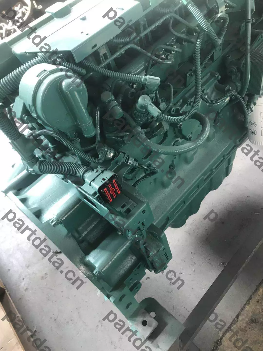 沃尔沃EC210B发动机总成D6E发动机配件